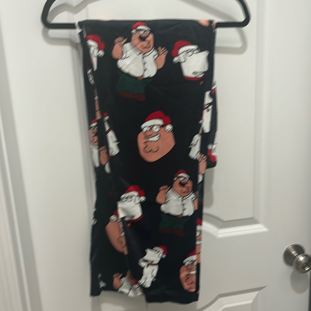 Family guy women’s and men’s suede velvety Christmas pajamas new with tag